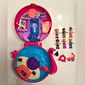 Polly Pocket Pocket World Flamingo Floatie Pool Compact with Adventure Dolls